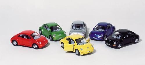 Spritzgußmodelle 1:32 - Volkswagen New Beetle von Goki