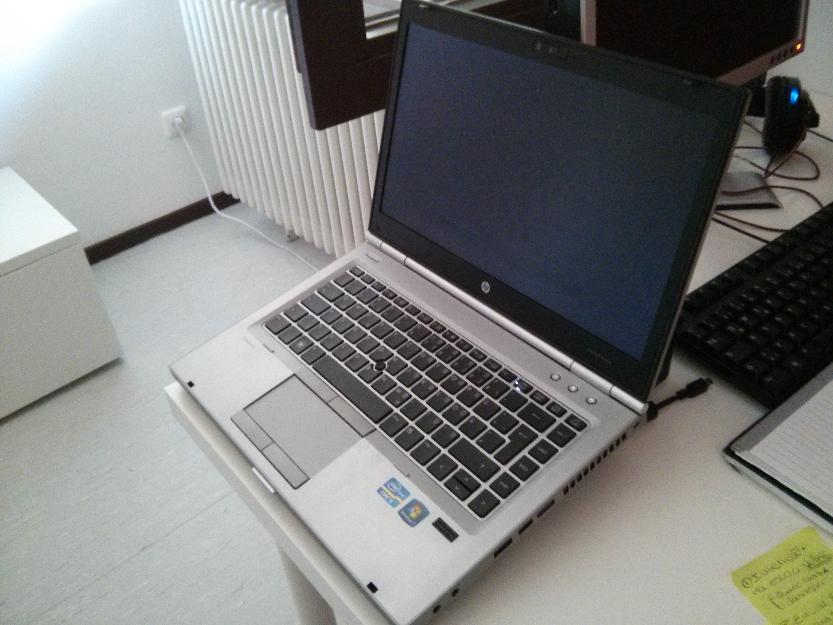 Hp 8460p elitebook+Docking-S + Bildschirm und Tastatur (Dell)