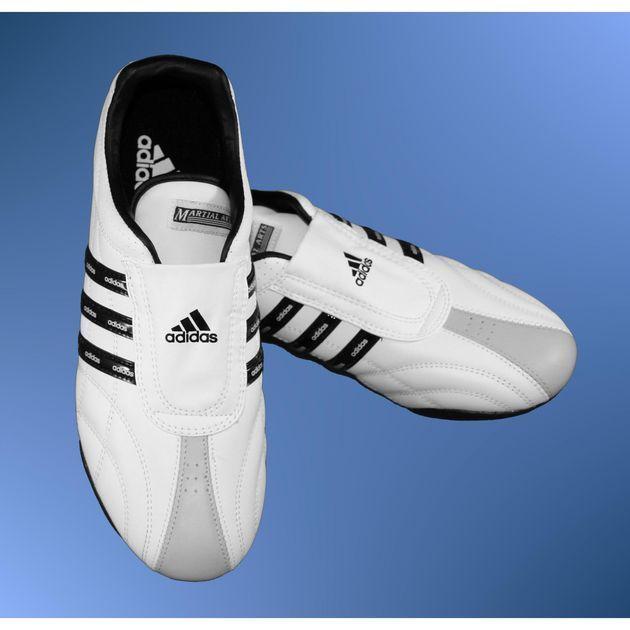 Kampfsportschuhe ADILUX von adidas®, weiß/schwarz 46 2/3