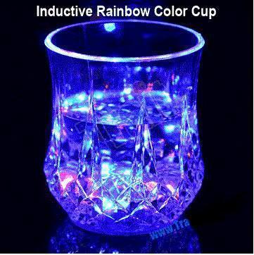 LED Blinkie Becher mit Wasserkontakt mehrfarbig