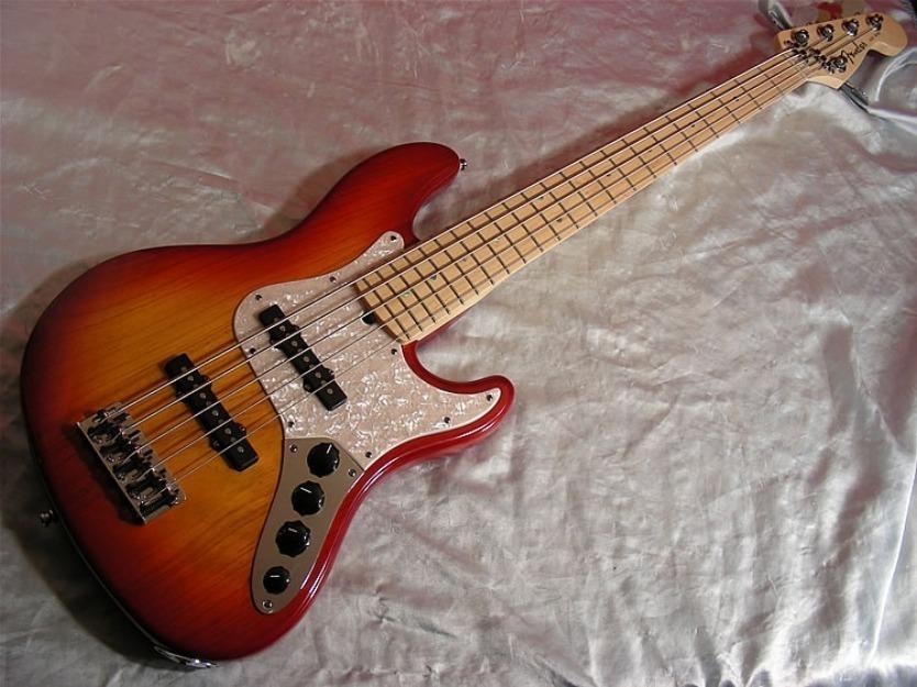 Fender American Deluxe Jazz Bass 3-Tone